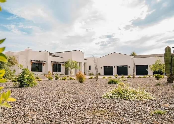 Villa The Showstopper Luxury - Sleeps 22 *