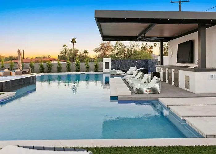 Villa The Showstopper Luxury - Sleeps 22 Scottsdale
