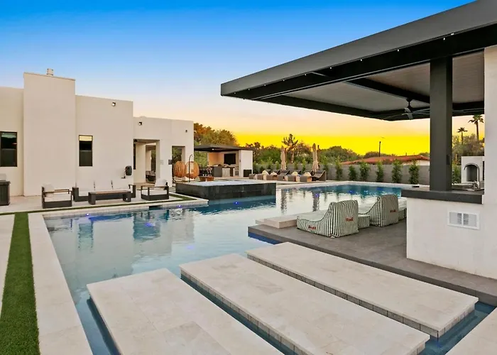 Villa The Showstopper Luxury - Sleeps 22
