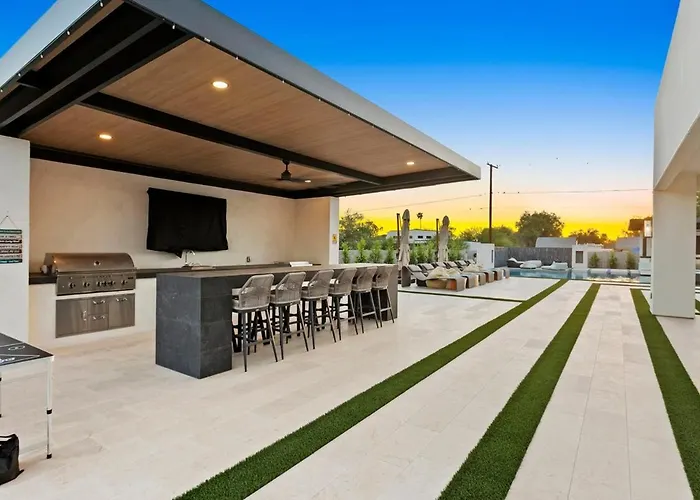 The Showstopper Luxury - Sleeps 22 Villa Scottsdale