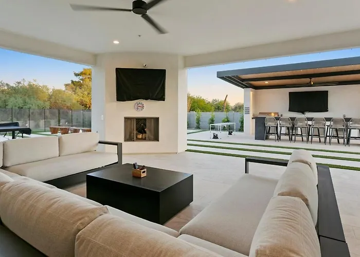 Villa The Showstopper Luxury - Sleeps 22