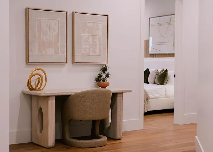 The Showstopper Luxury - Sleeps 22 *