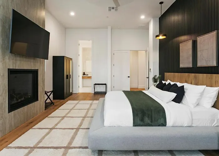 Villa The Showstopper Luxury - Sleeps 22 *