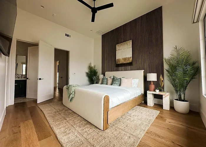 The Showstopper Luxury - Sleeps 22 Villa Scottsdale